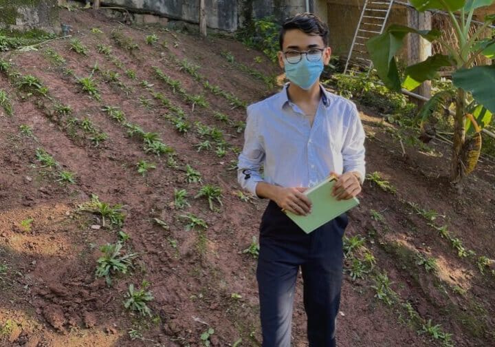 Kenneth Santiago en la foto