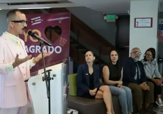 4to Certamen Literario (Centro de Comunicación)