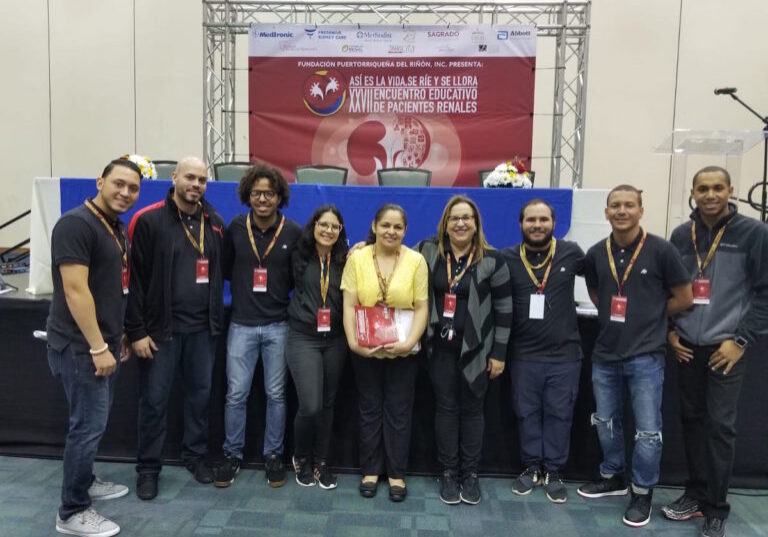 Actividad Riñon, grupo, doctora y cliente.