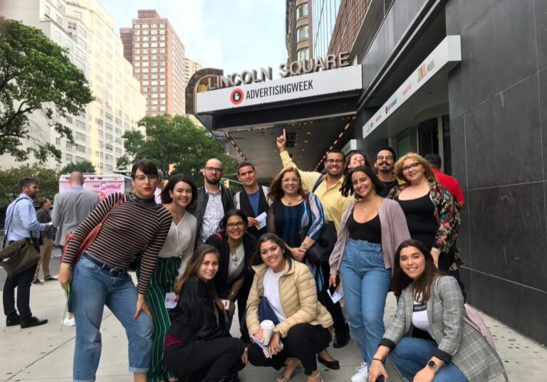 Un grupo de delfines participó en el New York Adweek 19. Foto Suministrada