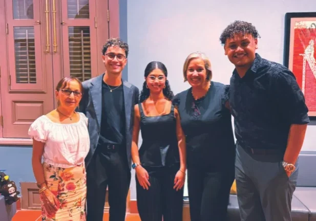 Estudiantes de la ECFR participan en el Buró de Noticias de la ASPPRO