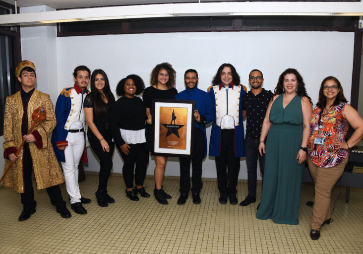 HamiltonGrupalBiblioteca