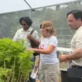 Hispanic Access Foundation visits Centro Sofía and its community garden.