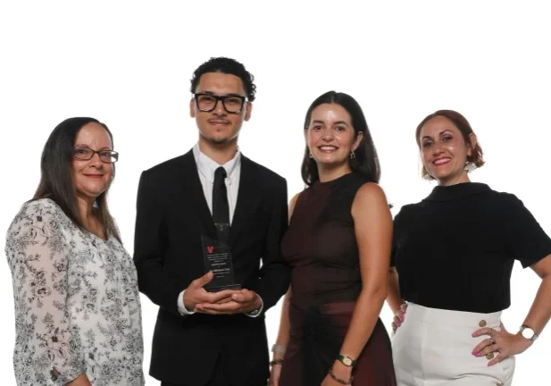 Jan Michael Díaz_Premio El Vocero Lab_Septiembre 2026