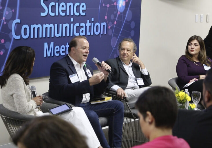 María Falcón, Dr. Jaime Claudio, Dr. Antonio Vantaggiato y Ada Monzón