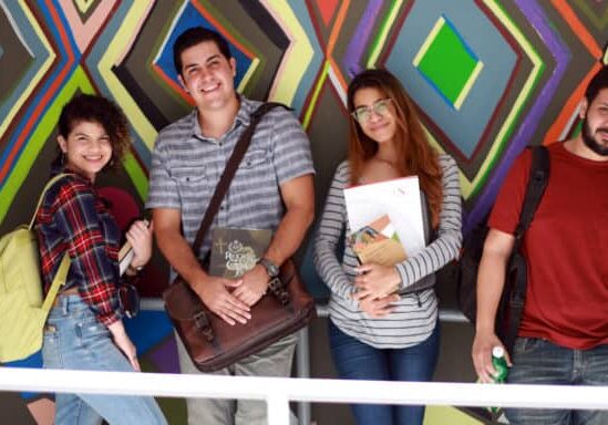 Sagrado te desea éxito este semestre - editada