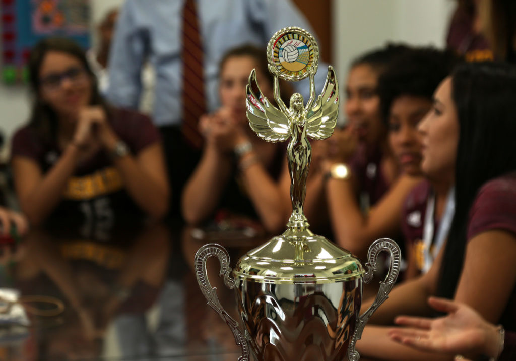 TrofeoVoleibol copy TrofeoVoleibol copy