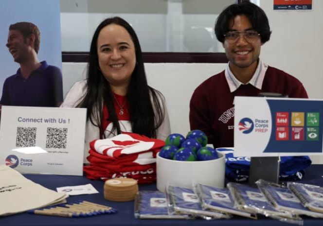 Un-exito-la-Primera-Feria-de-Voluntariado-de-la-Universidad