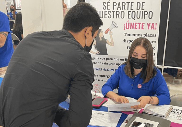 Unos-60-patronos-en-la-Feria-de-empleos-e-internados-2022