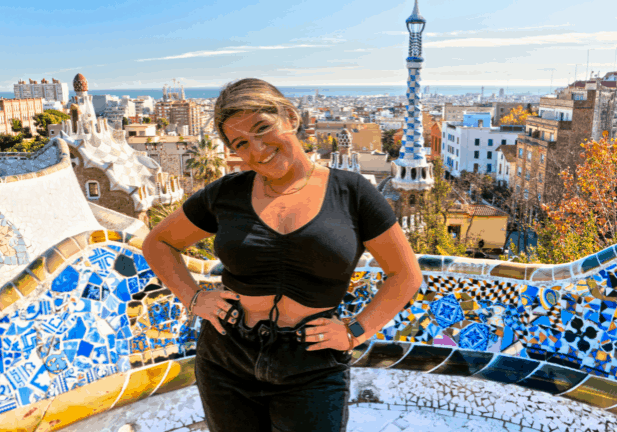 Lola visitó Park Güell, en Barcelona.